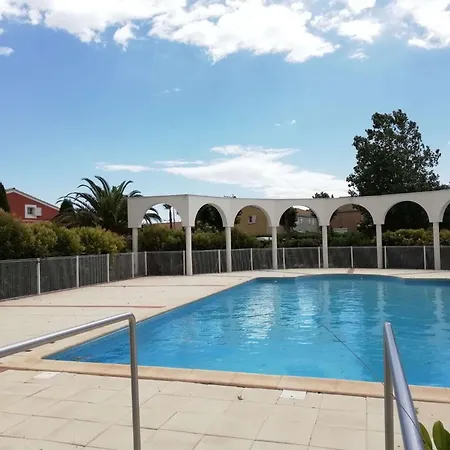 Pavillon 3 Pieces Avec Piscine, Terrasse Et Barbecue, A 600m De La ! - Fr-1-701-82 * فيندريه